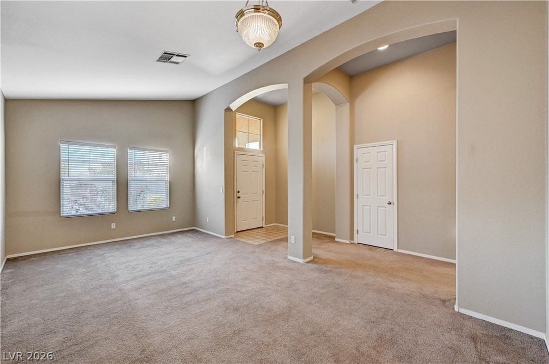 3020 Mastercraft Ave - Photo 3 of 25