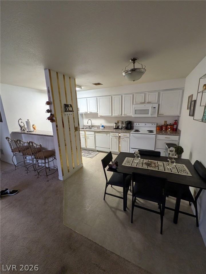 4990 River Glen Dr #168 - Photo 7 of 13