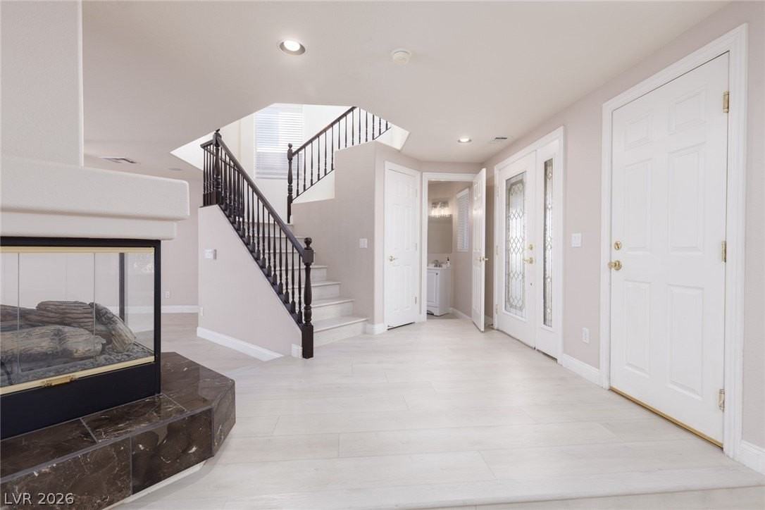 10873 Carberry Hill St - Photo 4 of 30