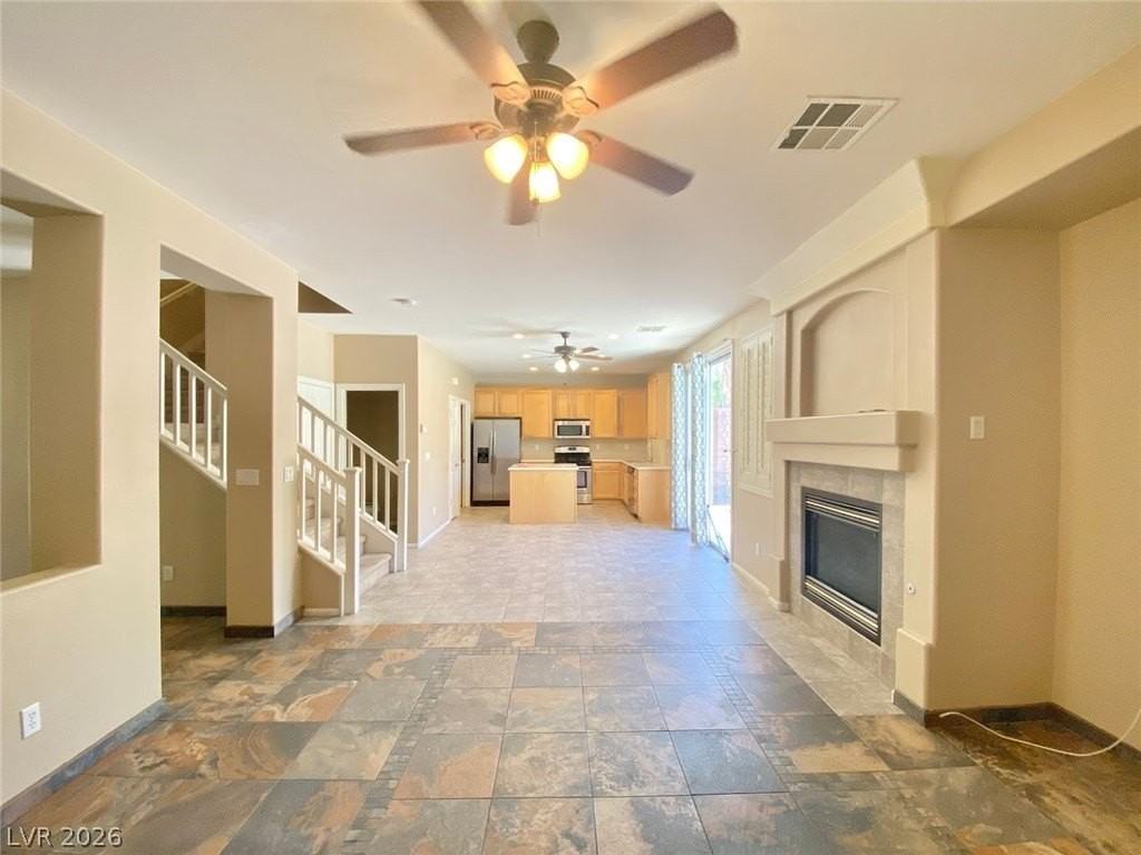 332 Summer Palace Way - Photo 6 of 23