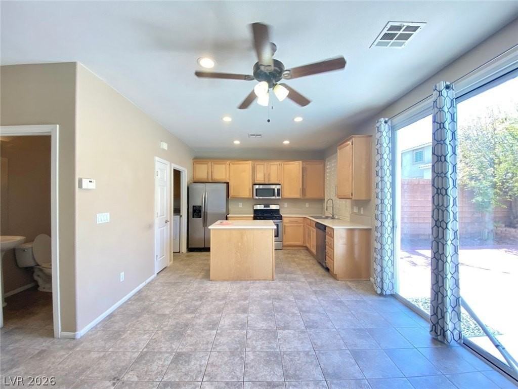 332 Summer Palace Way - Photo 7 of 23