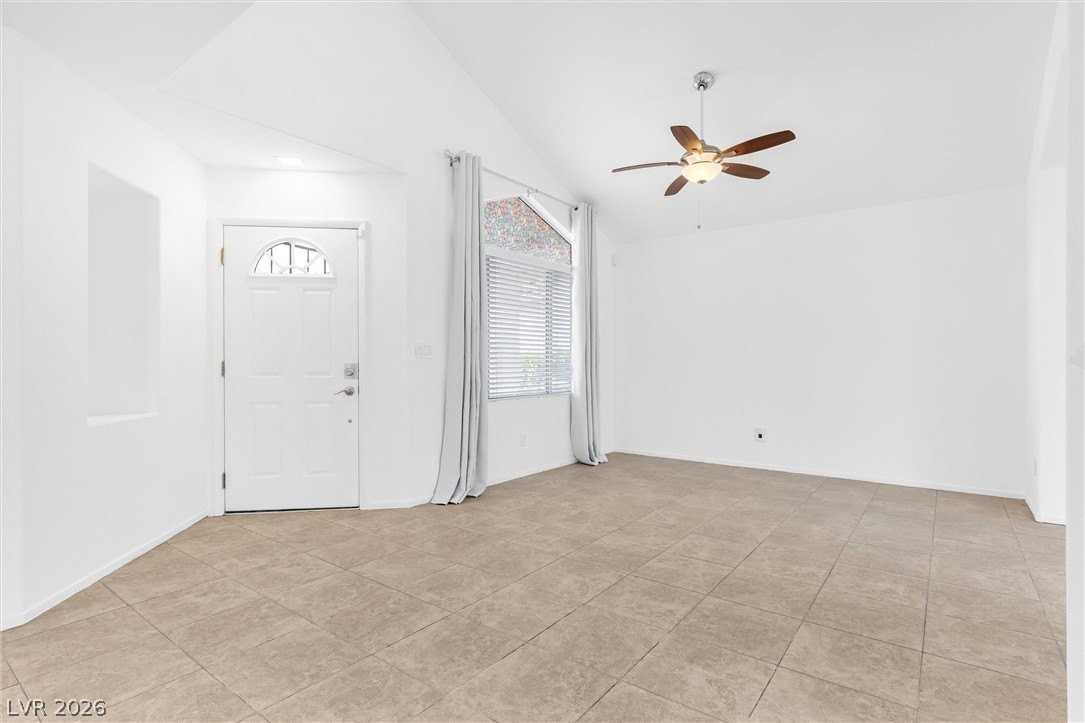 7600 Beverly Hills Dr - Photo 6 of 36