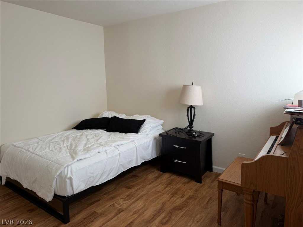 2708 Baycliff Ct #4 - Photo 4 of 16