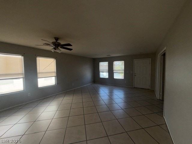 4039 Hollis St - Photo 4 of 12