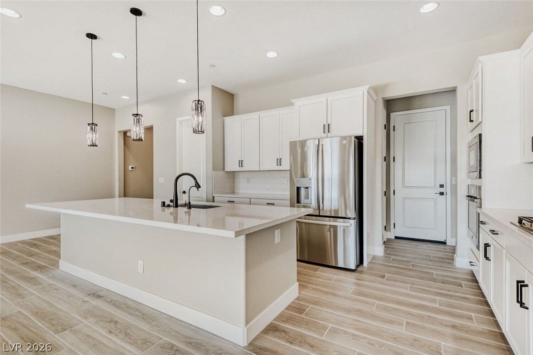 76 Tatahatso Point St - Photo 5 of 38