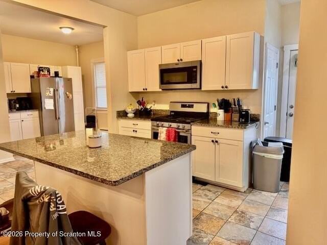 815 Monroe Ave - Photo 6 of 38