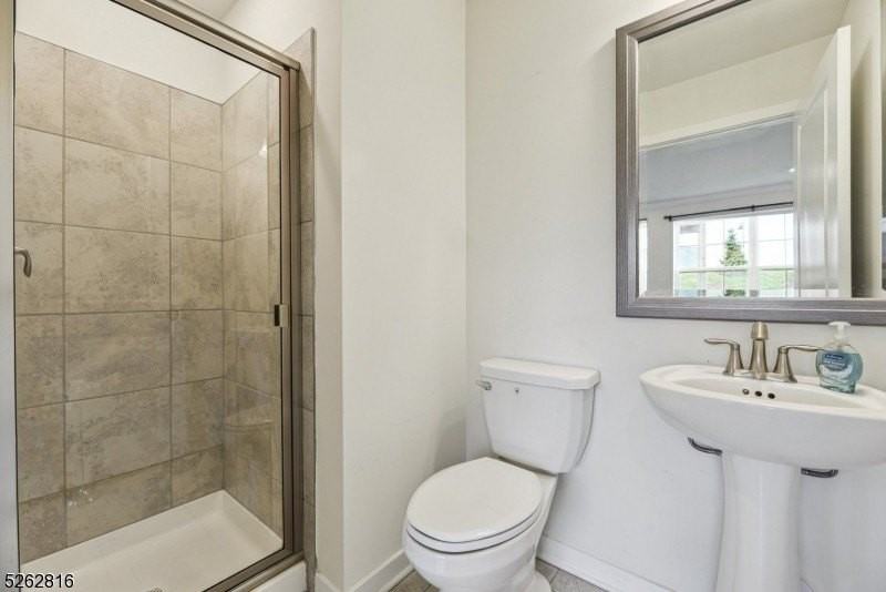 12 Gerhard Pl - Photo 6 of 14