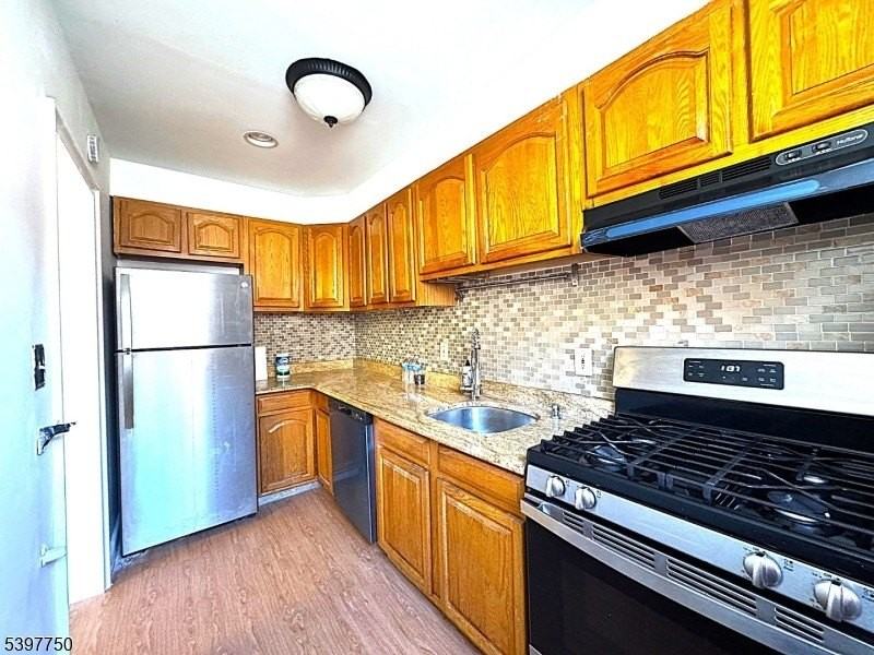 176 Millburn Ave #22 - Photo 3 of 9