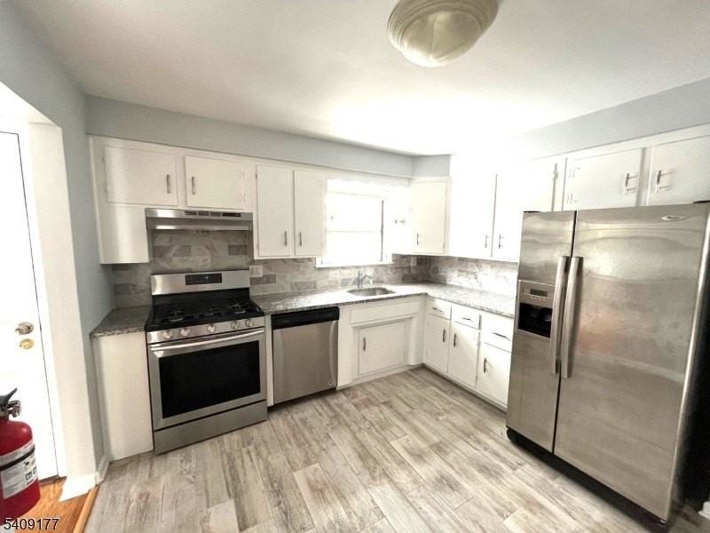 94 Belmont Dr - Photo 3 of 14