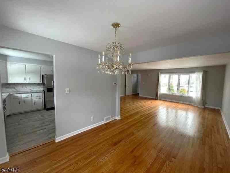 94 Belmont Dr - Photo 4 of 14