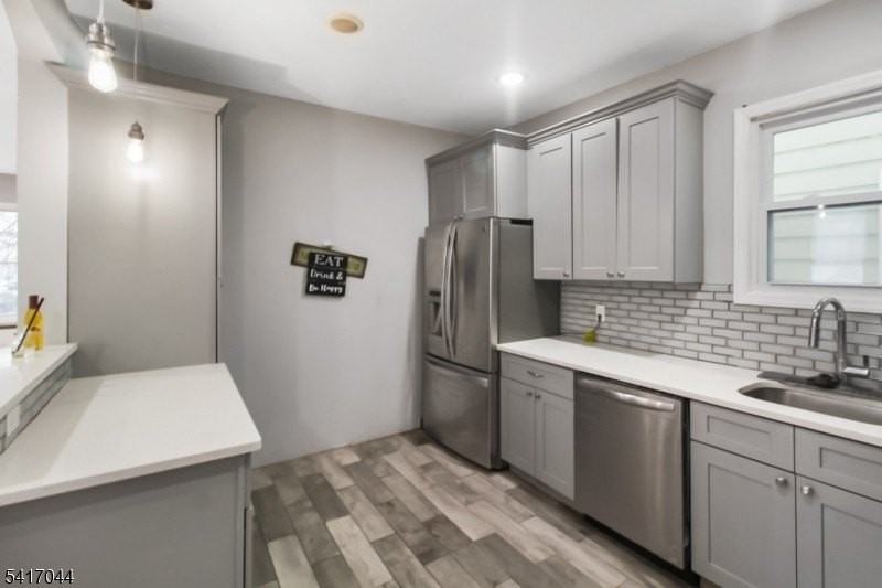 71 Knapp Ave - Photo 5 of 23