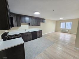 featured image of 158 6th St #512