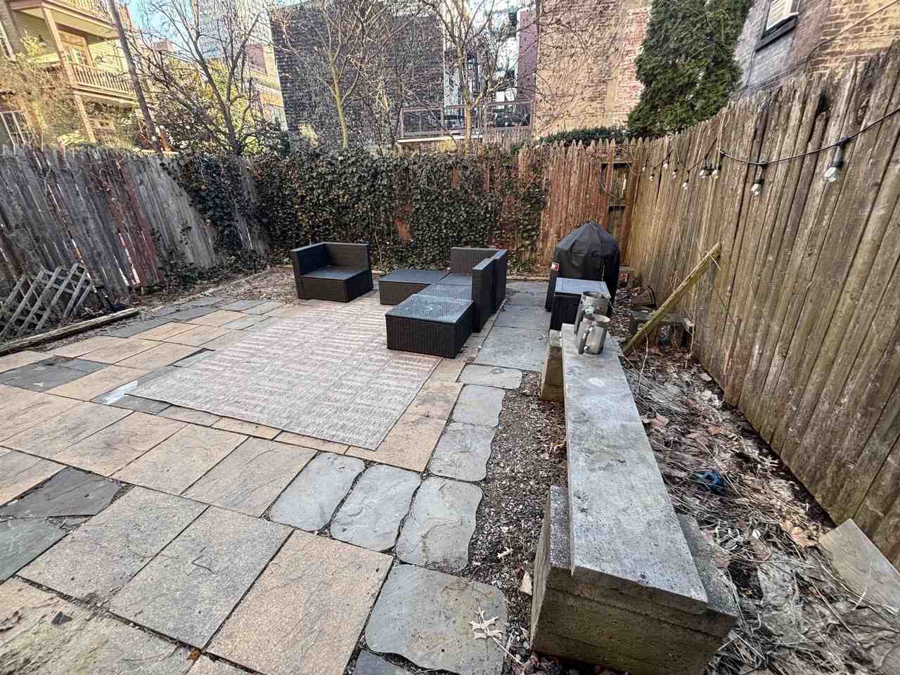 204 Warren St #G - Photo 3 of 16