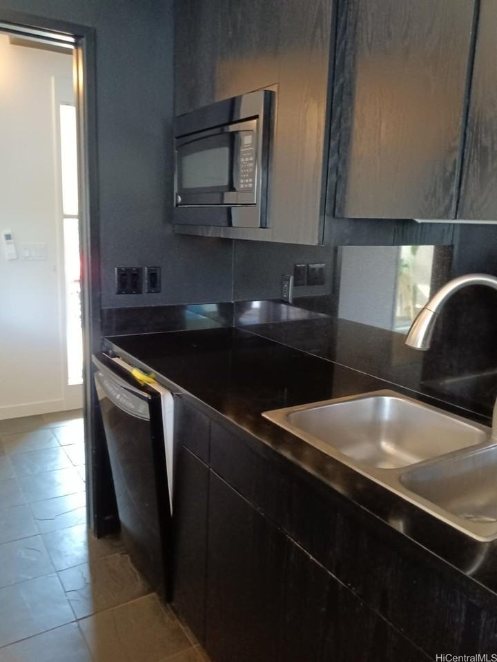 203 Heleuma Pl - Photo 5 of 25