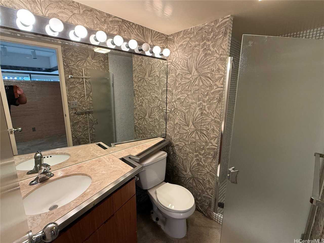 1188 Bishop St Ste 2712 - Photo 2 of 6