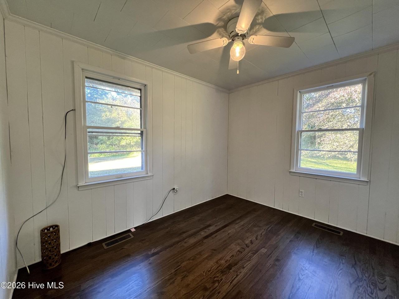 731 Newland Rd - Photo 6 of 9