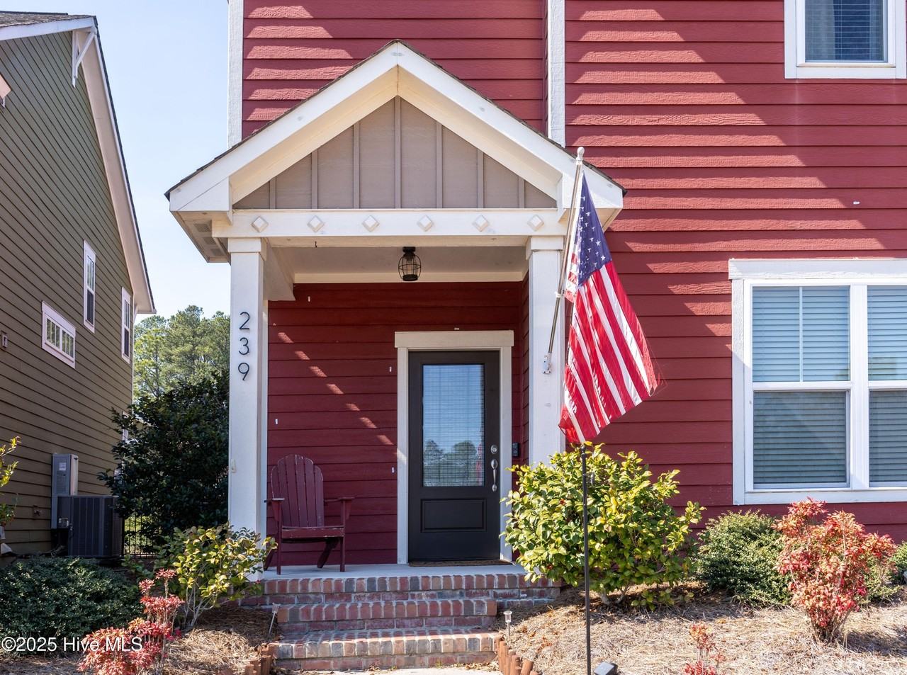 239 Legacy Lakes Way - Photo 2 of 36