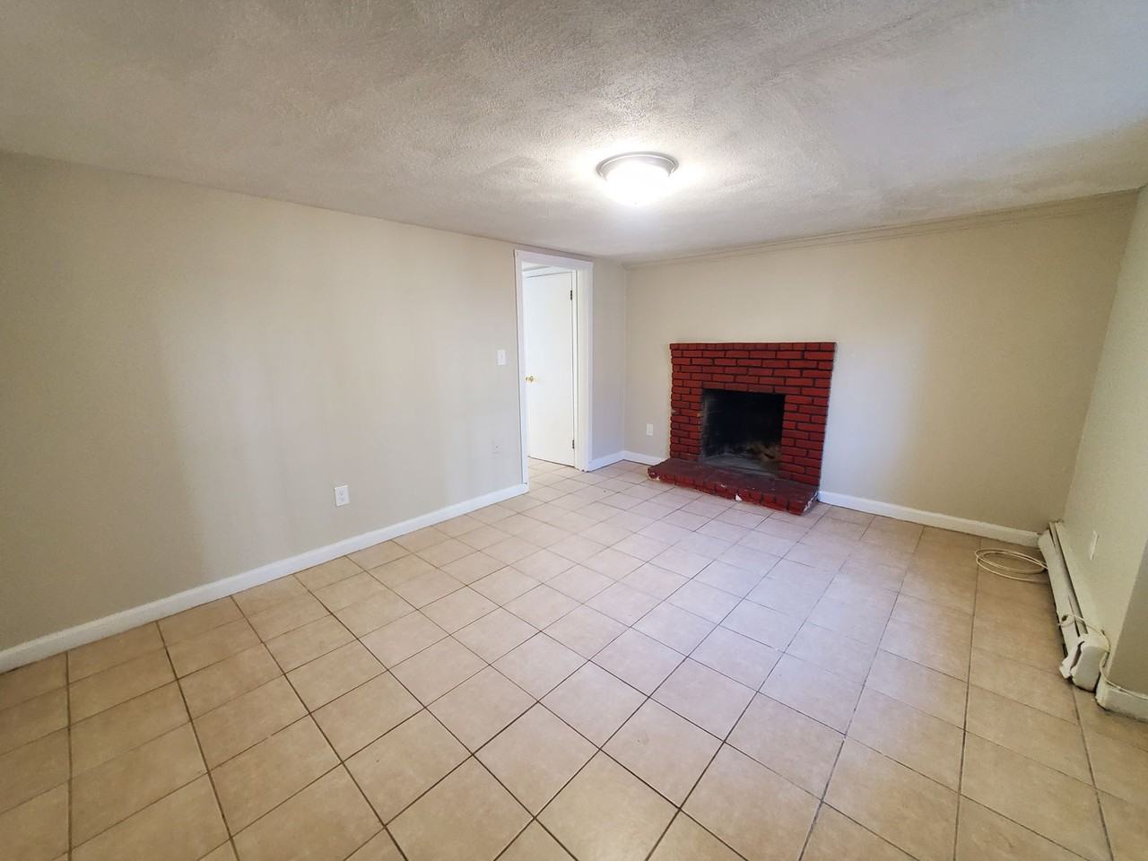 17 Suffolk St #17A - Photo 2 of 8