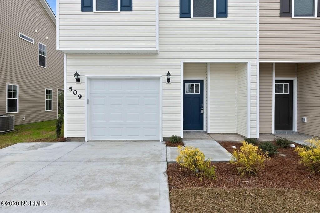 509 Shallotte Ln - Photo 3 of 23