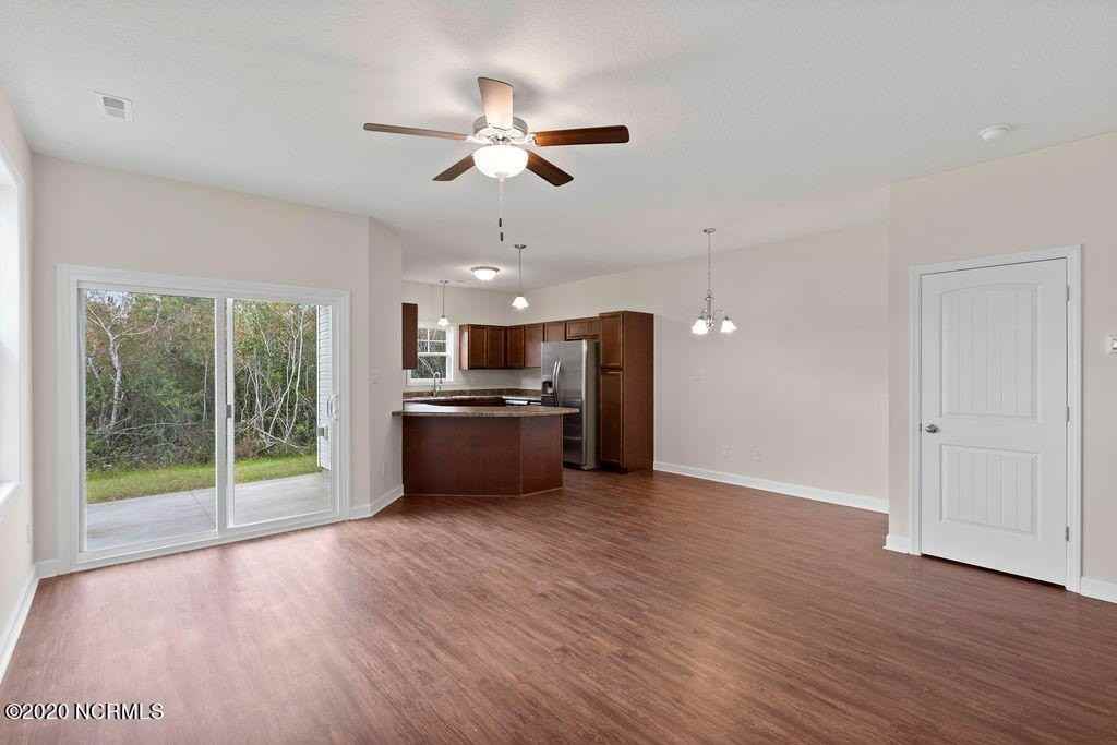 509 Shallotte Ln - Photo 6 of 23