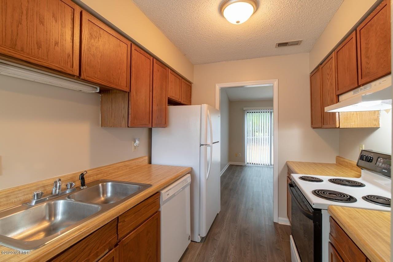 1924 Greenstone Ct - Photo 6 of 19