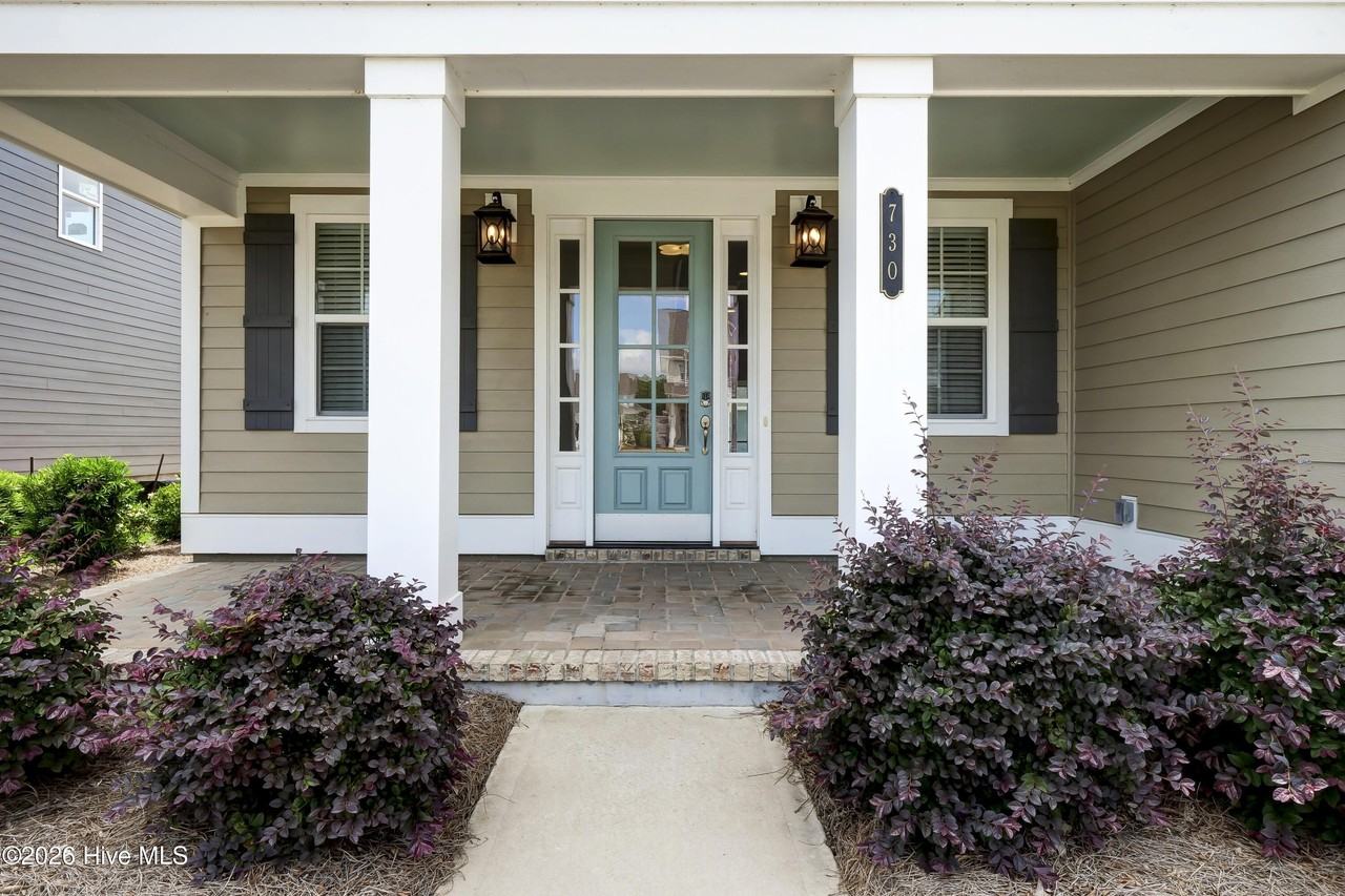 730 Edgerton Dr - Photo 3 of 22