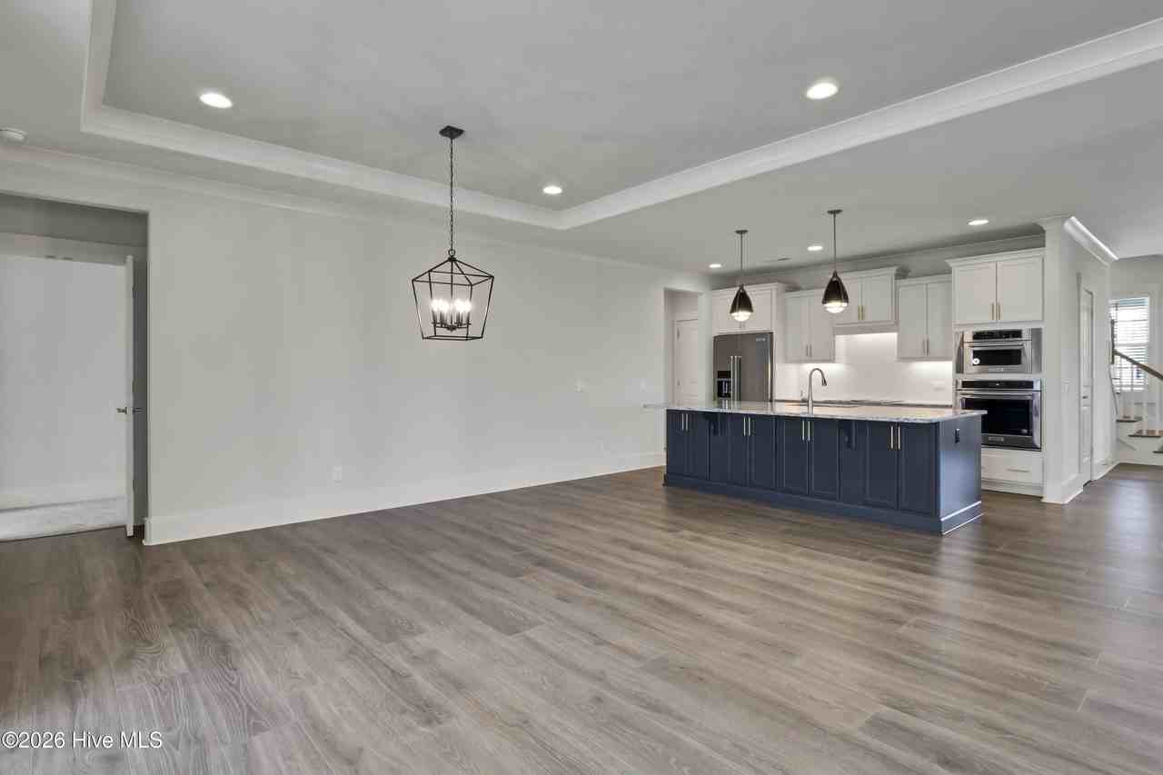 730 Edgerton Dr - Photo 7 of 22