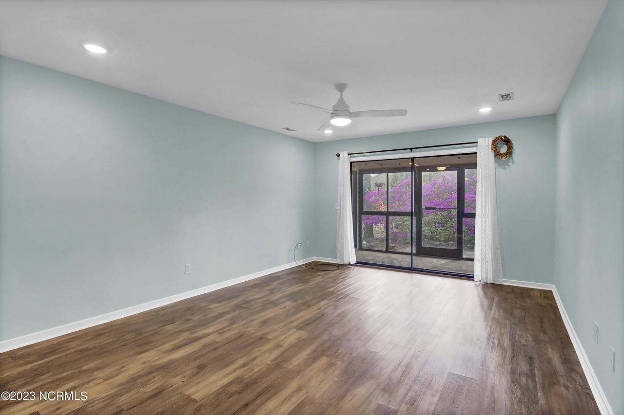 1507 Military Cutoff Rd Apt 121 - Photo 5 of 26