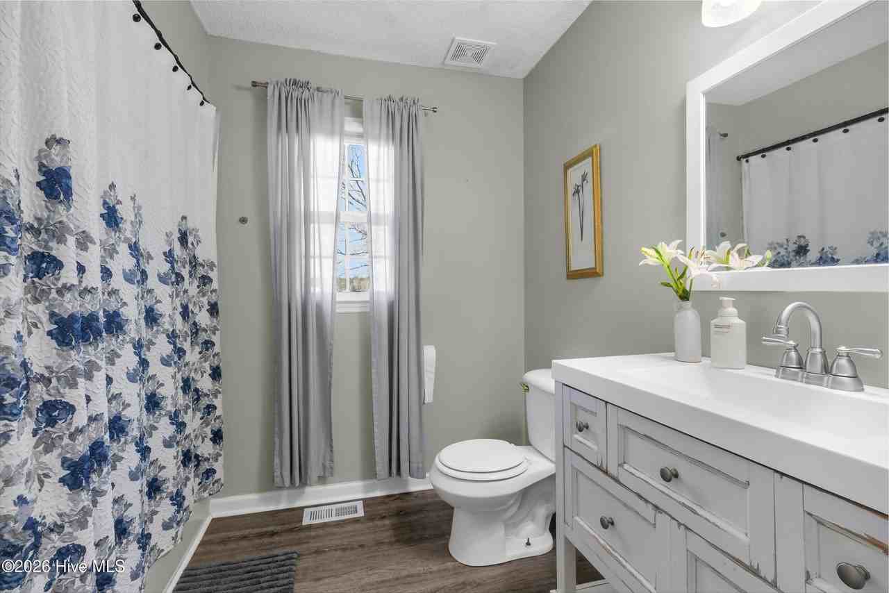 131 Bannermans Mill Rd - Photo 3 of 40