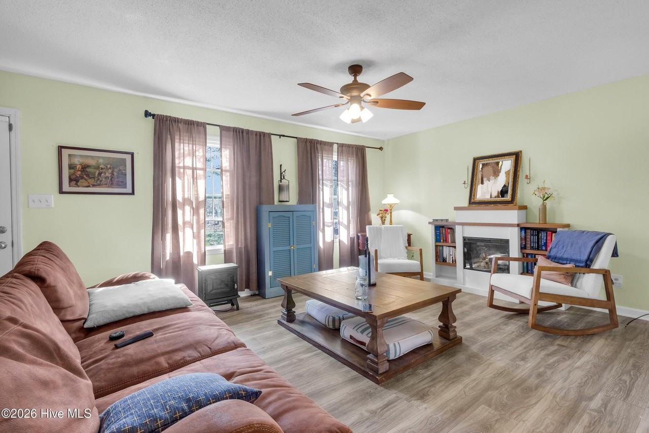 131 Bannermans Mill Rd - Photo 4 of 40