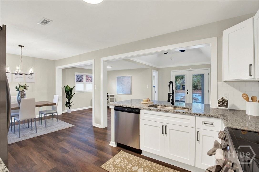 712 Lee Blvd - Photo 5 of 36