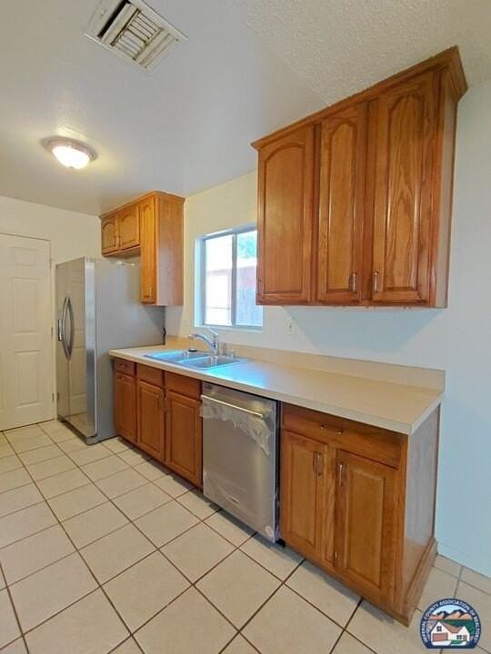 738 Brentwood Ave - Photo 5 of 18