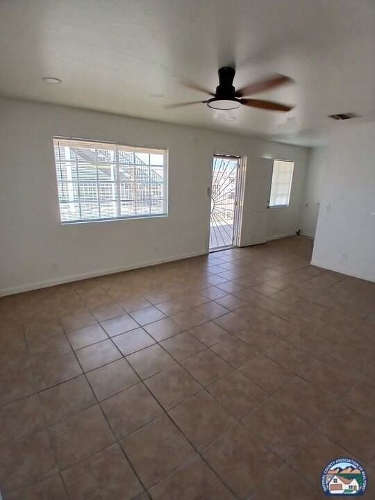 162 W Alamo St Apt C - Photo 5 of 10