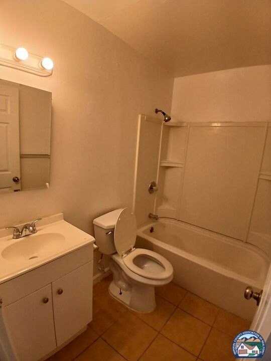 162 W Alamo St Apt C - Photo 6 of 10