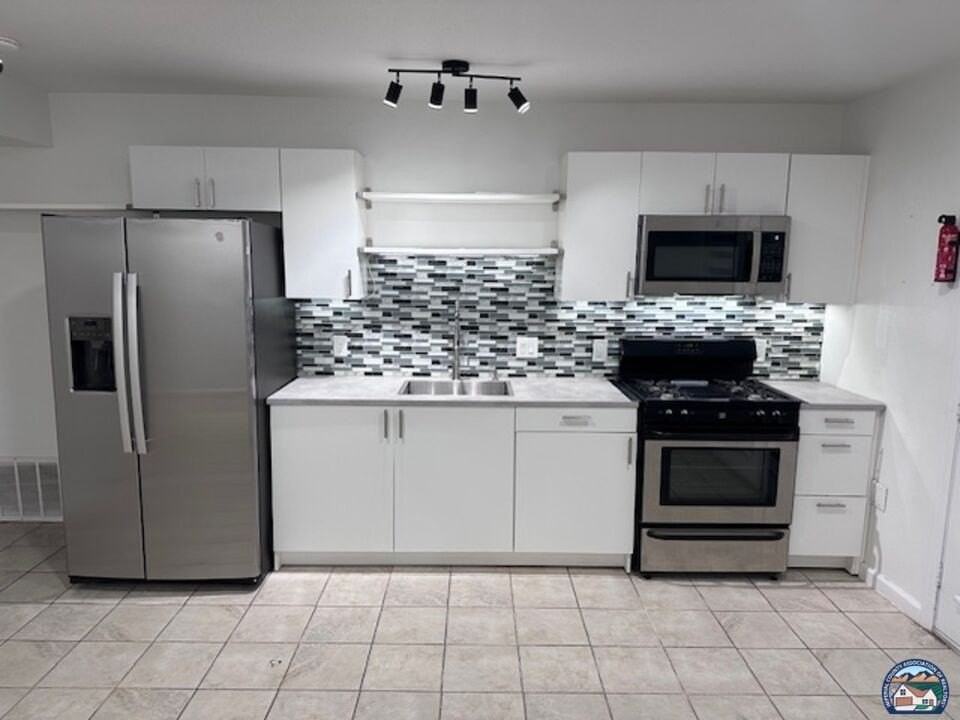 839 W Orange Ave Apt 2 - Photo 4 of 16