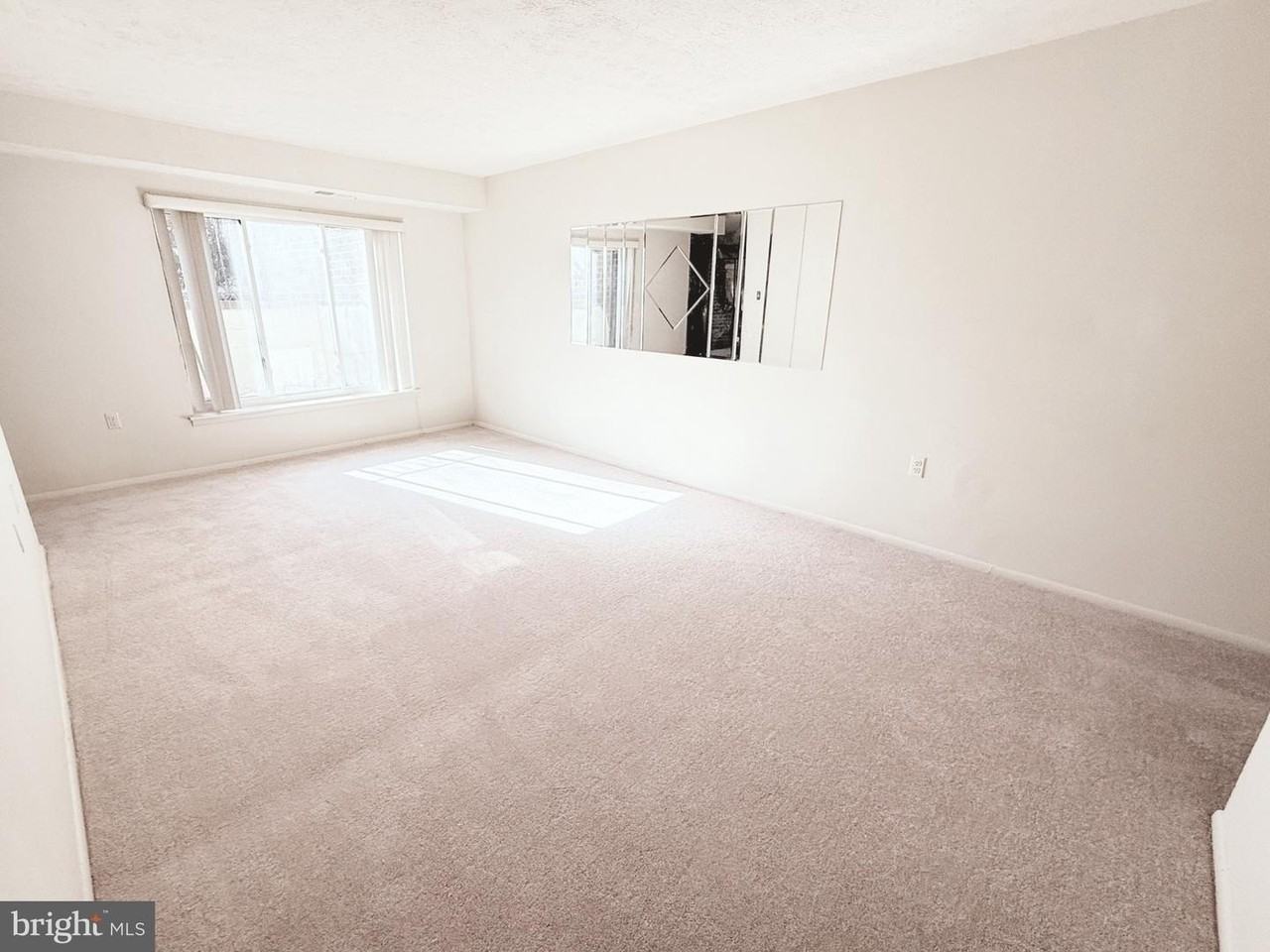 7716 Hanover Pkwy - Photo 3 of 17