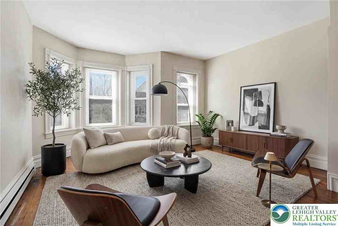 93 E Broad St - Photo 6 of 16