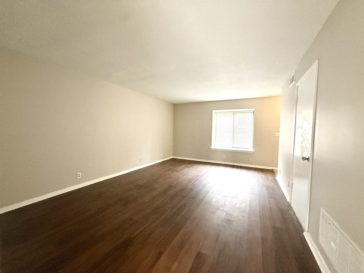 6567 Poplar Woods Cir S #5 - Photo 5 of 14