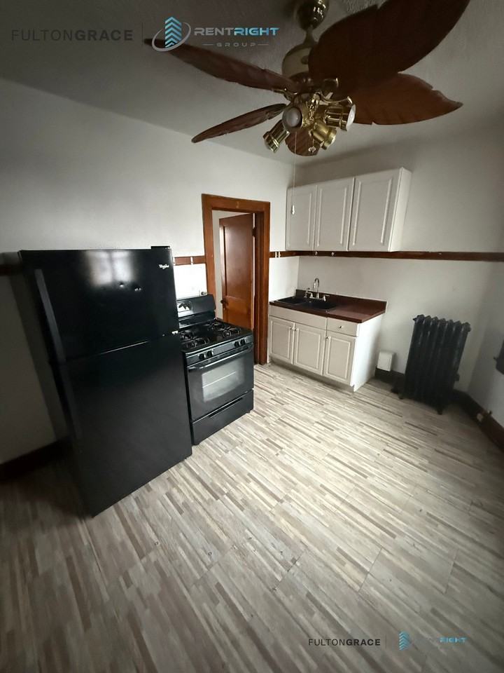 3948 N Marmora Ave #2 - Photo 7 of 8