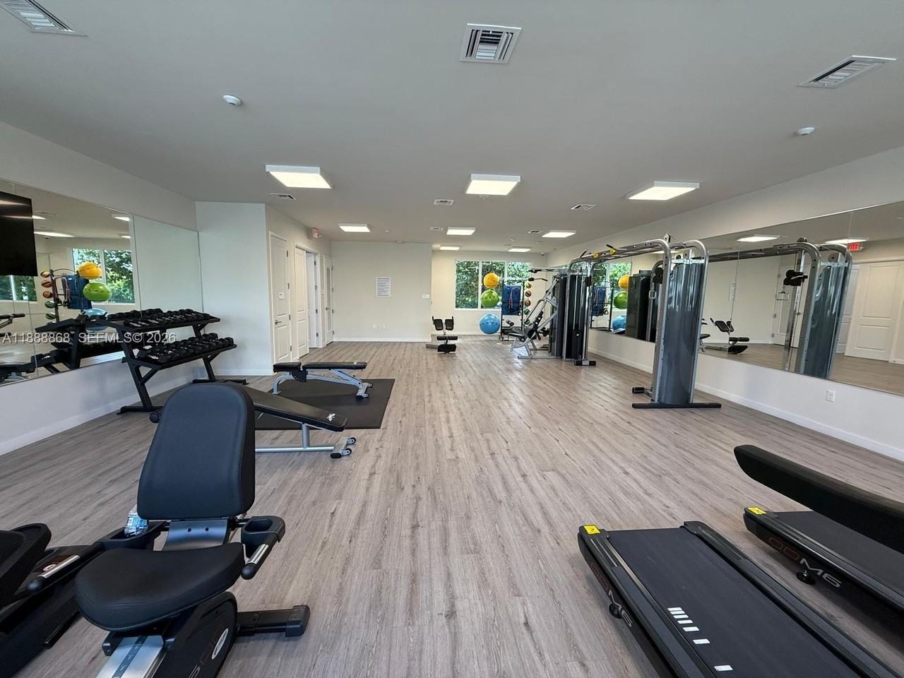 610 Ne 2nd St #205 - Photo 6 of 13