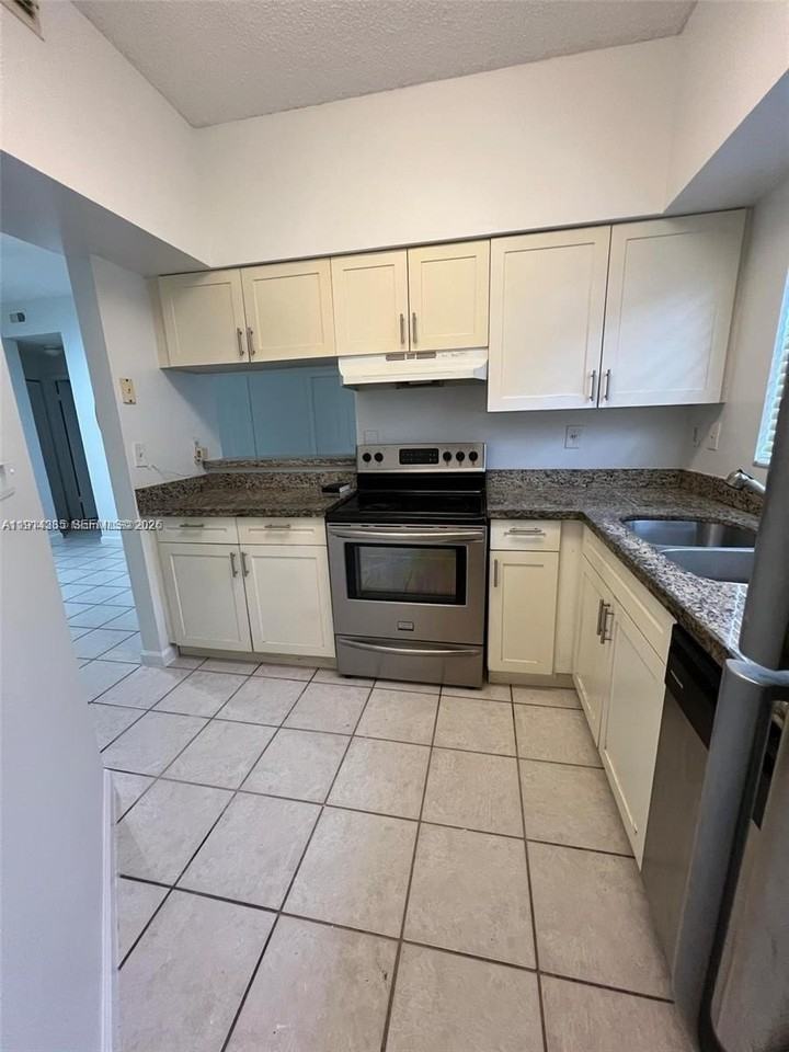 2301 Nw 96th Ter #16E - Photo 6 of 18