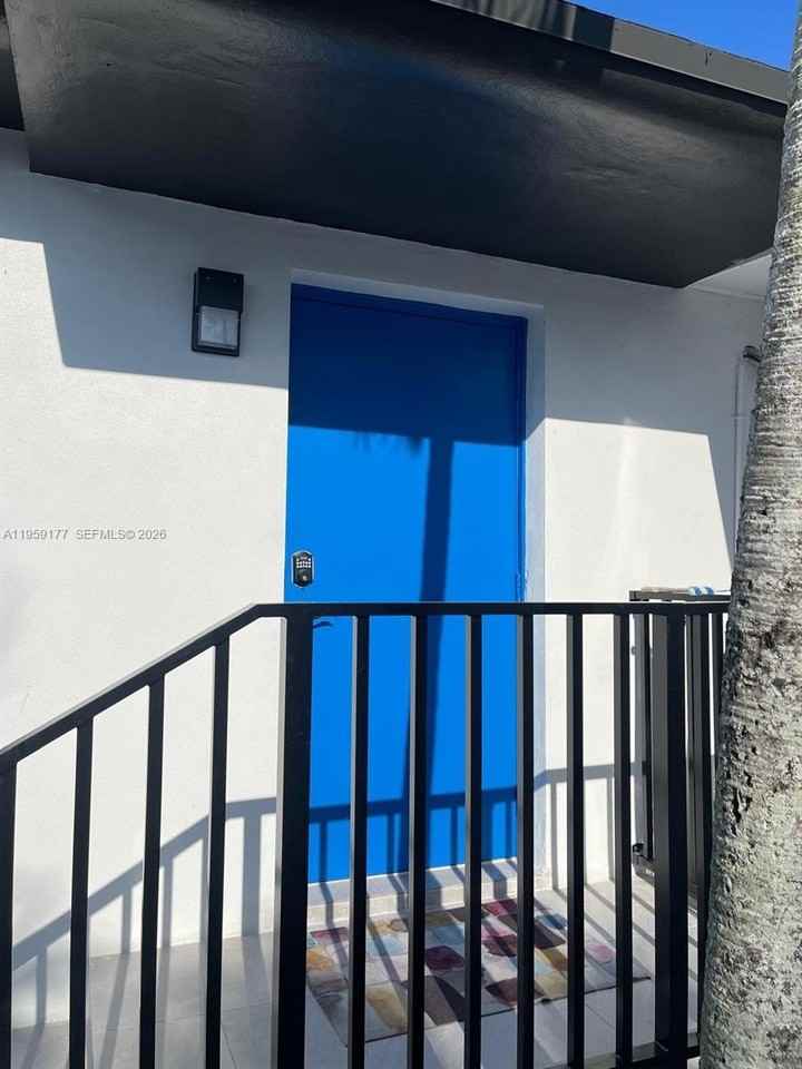 1002 Nw 74th St #2 - Photo 2 of 7