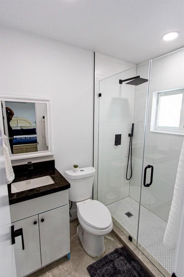 1002 Nw 74th St #2 - Photo 7 of 7