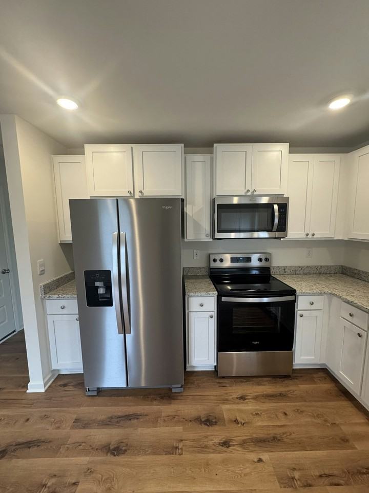 11316 Snapdragon Cove - Photo 4 of 16