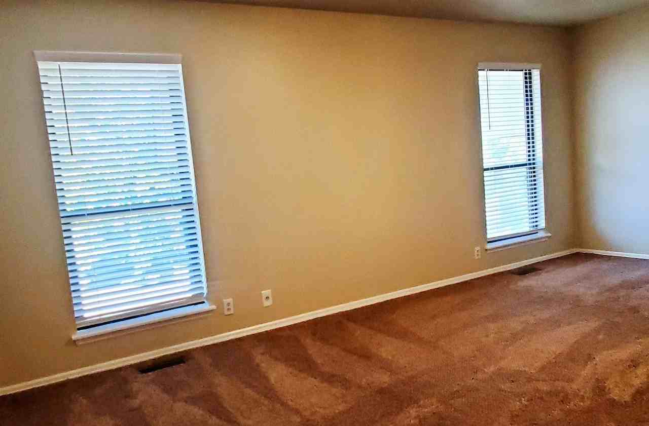 5532 East 61st Place - Photo 7 of 20