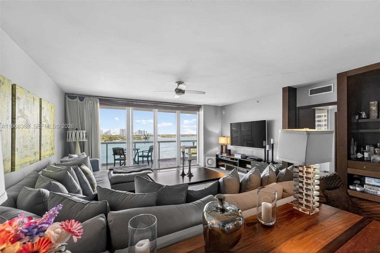 450 Alton Rd #1202 - Photo 2 of 15