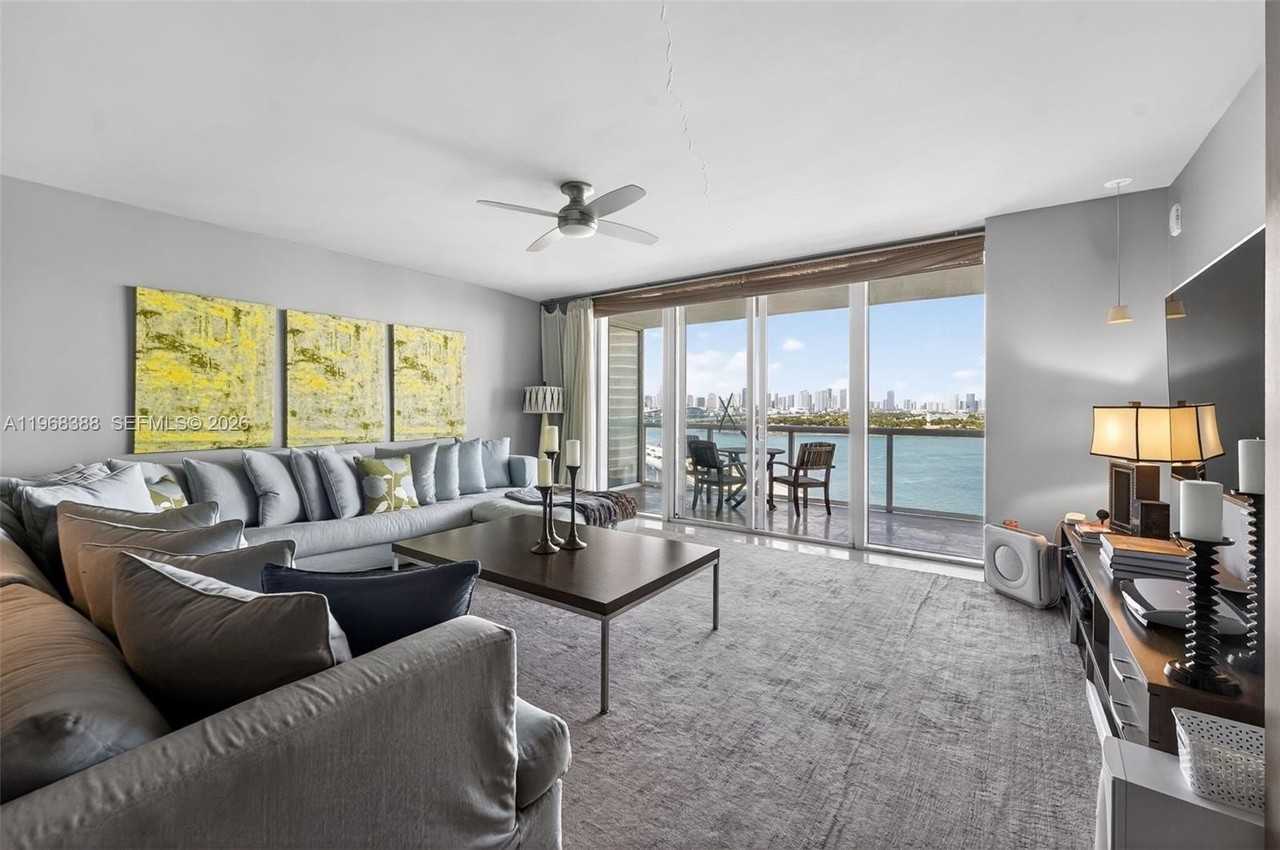 450 Alton Rd #1202 - Photo 4 of 15