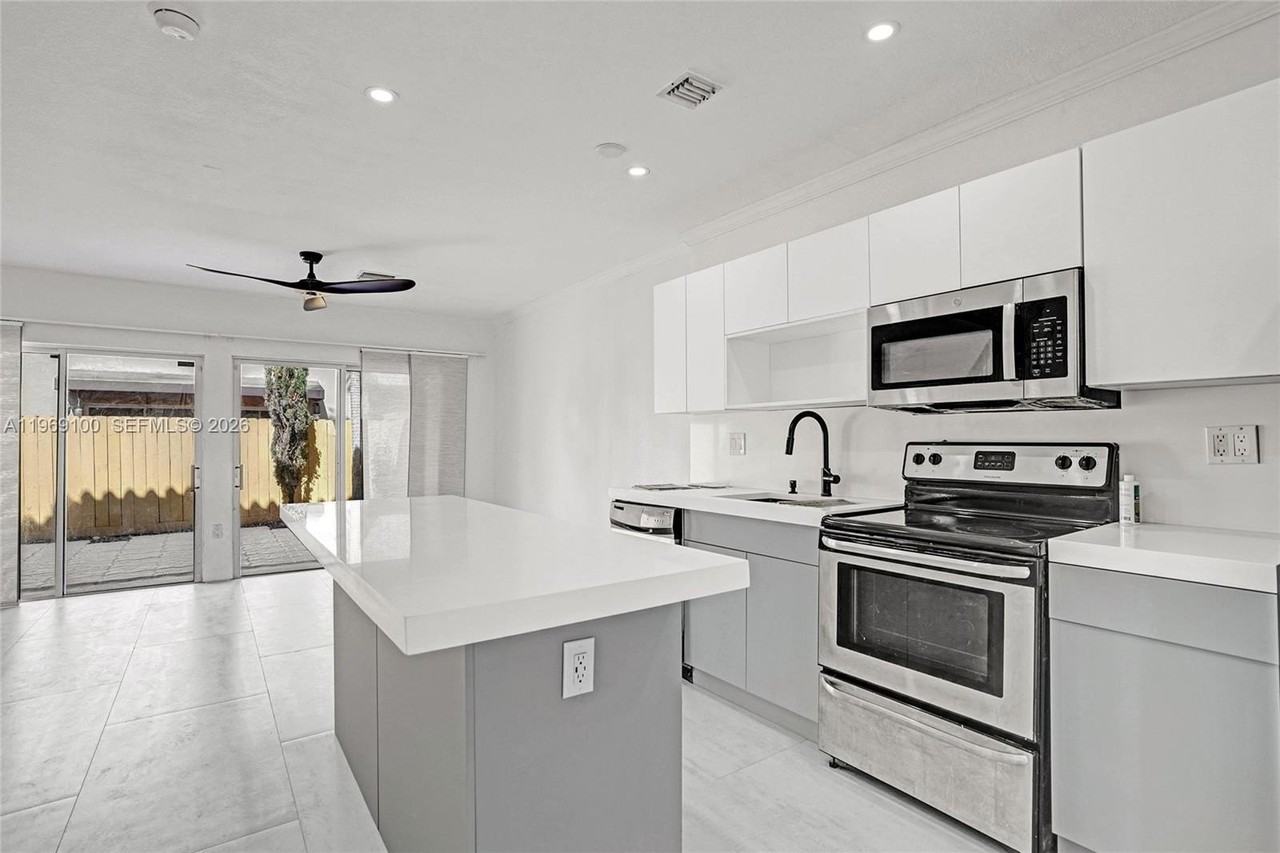 7783 Sw 94th Ln #7783 - Photo 4 of 30