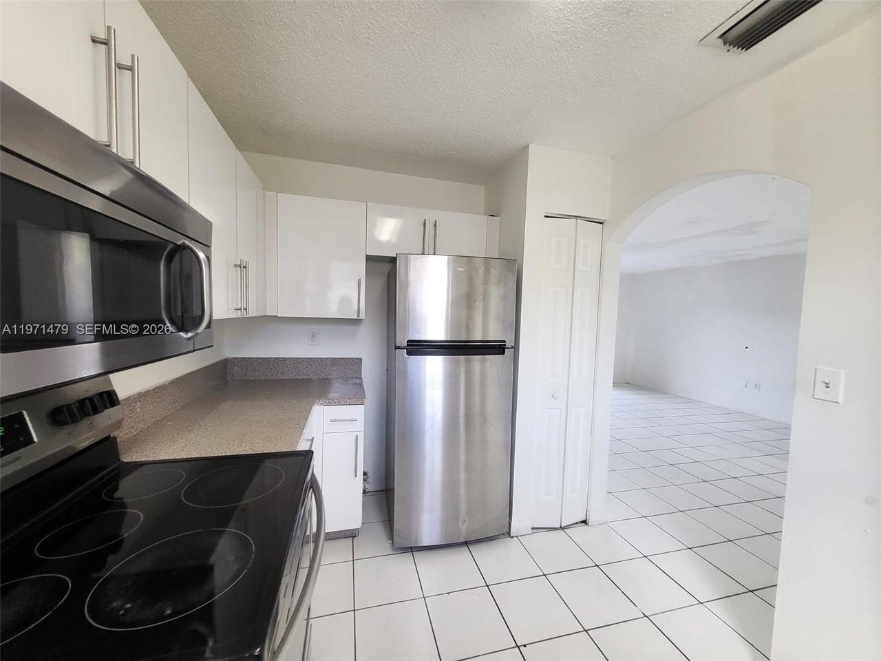 410 Nw 114th Ave #12-107 - Photo 4 of 21