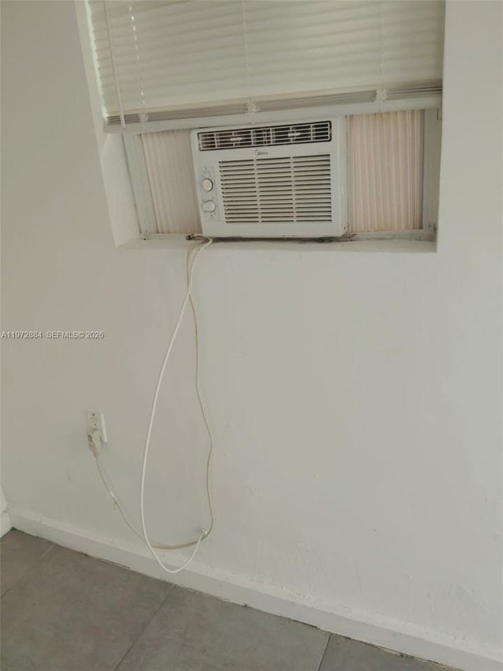 2645 Nw 21st Ave #7B - Photo 2 of 5